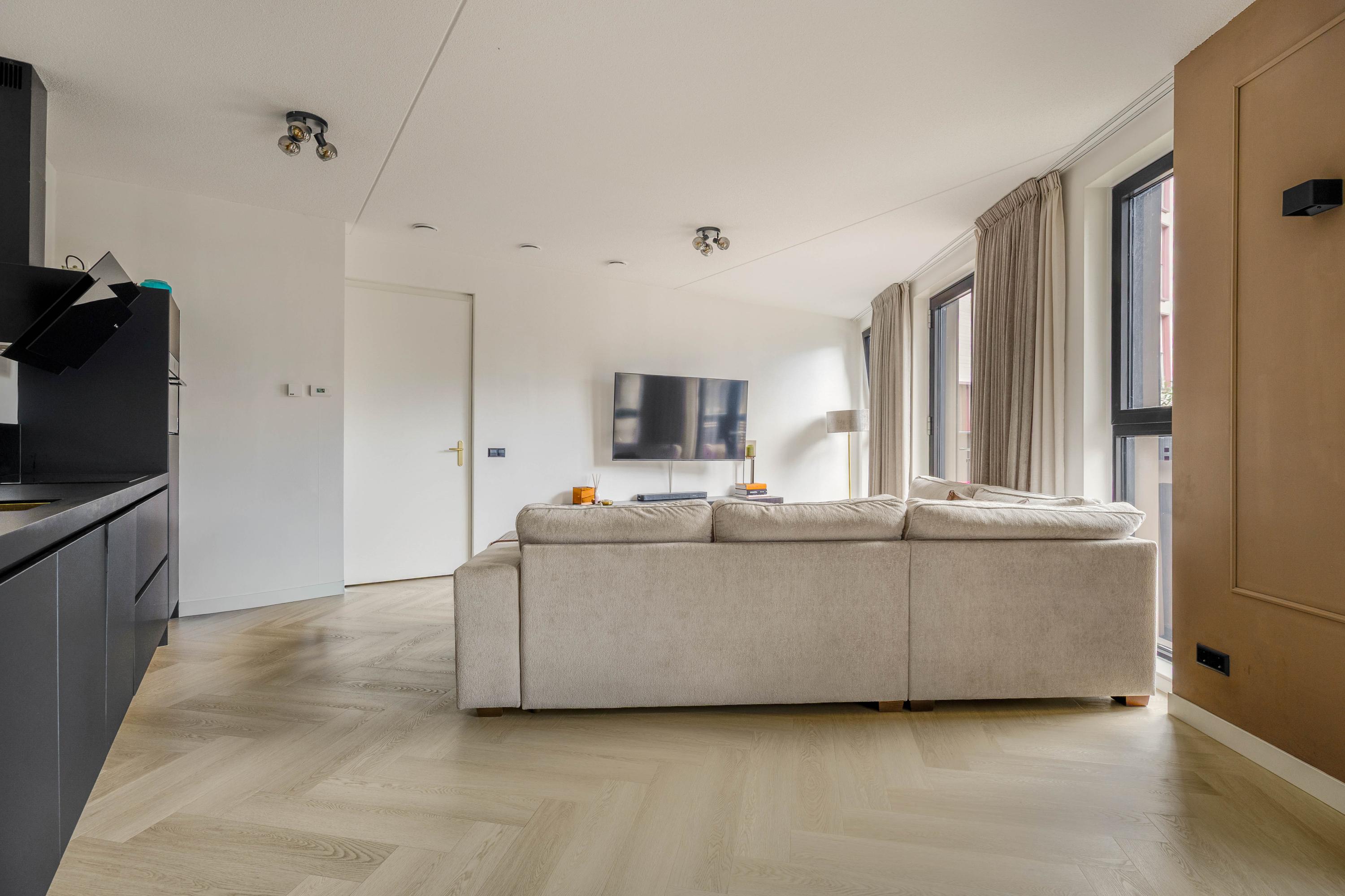 Mies van der Rohestraat 175 , 2132 HX Hoofddorp 14